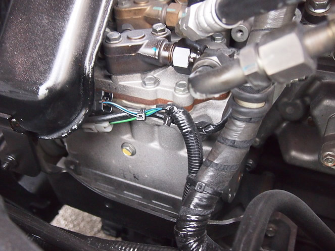 いすゞ フォワード 冷凍ウイング 中増t PKG-FSR34T2 年式 H19[写真21]