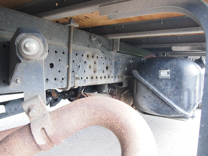 いすゞ エルフ バン車 小型 BKG-NMR85AN 年式 H19[写真21]