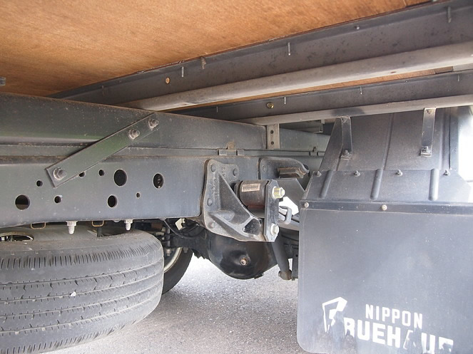 いすゞ エルフ バン車 小型 BKG-NMR85AN 年式 H19[写真20]