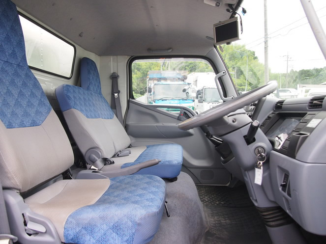 三菱ふそう キャンター バン車 小型 PA-FE82DEV 年式 H19[写真13]