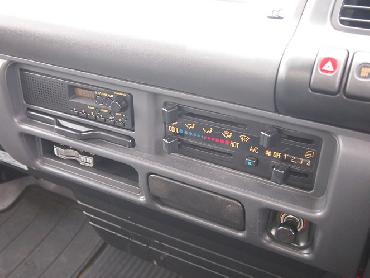 いすゞ エルフ バン車 小型 PB-NPR81AN 年式 H19 [写真12]