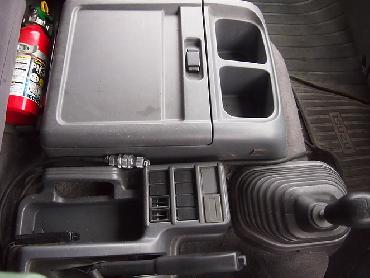 いすゞ フォワード 冷凍バン 中型 PKG-FRR90S2 年式 H19 [写真13]