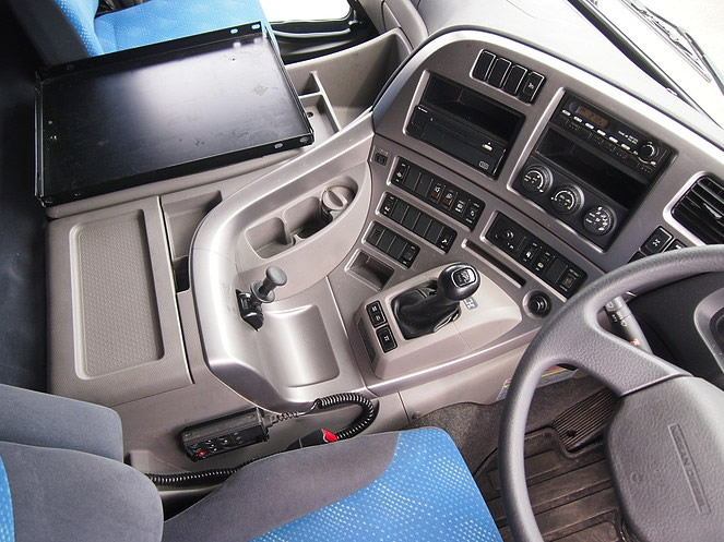 UDトラックス クオン ウイング車 大型 PKG-CG4ZA 年式 H19[写真06]