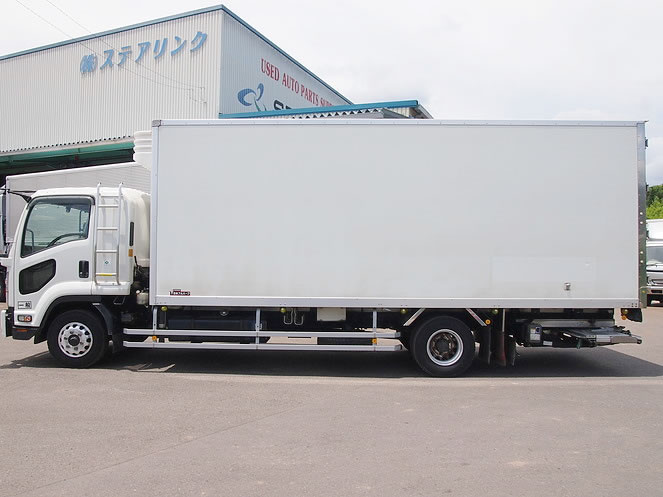 いすゞ フォワード 冷凍バン 中型 PKG-FRR90S2 年式 H19[写真07]