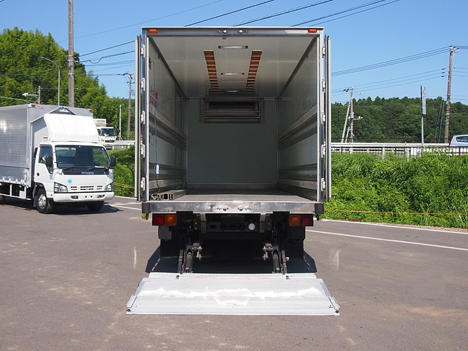 いすゞ フォワード 冷凍バン 中型 KK-FRR35K4 年式 H15[写真11]
