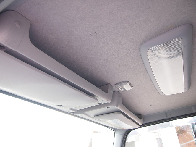 いすゞ エルフ バン車 小型 BKG-NMR85AN 年式 H23[写真20]