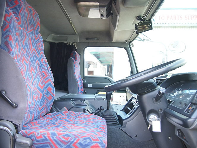 いすゞ  ウイング車 大型 PJ-CYJ77W6 年式 H18[写真05]