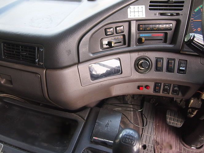 日野  ウイング車 大型 KL-FW1KXHG 年式 H12[写真16]