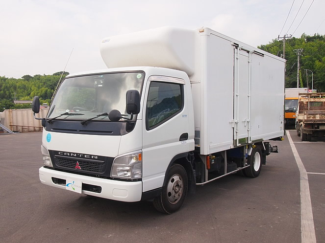 三菱ふそう キャンター 冷凍バン 小型 PA-FE82DEV 年式 H17[写真03]