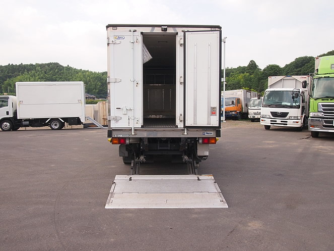 三菱ふそう キャンター 冷凍バン 小型 PA-FE82DEV 年式 H17[写真12]