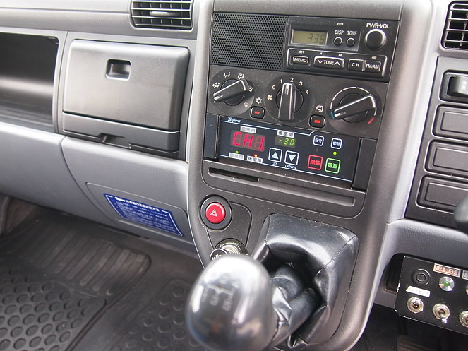 三菱ふそう キャンター 冷凍バン 小型 PA-FE82DEV 年式 H17[写真17]