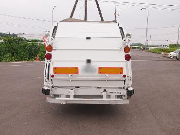 いすゞ エルフ パッカー 小型 KR-NKR81LV 年式 H16 [写真09]