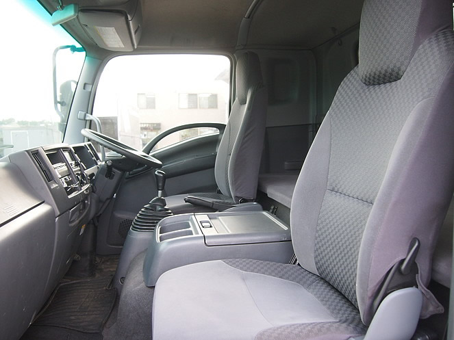 いすゞ フォワード 冷凍バン 中型 PDG-FRR34S2 年式 H20[写真17]