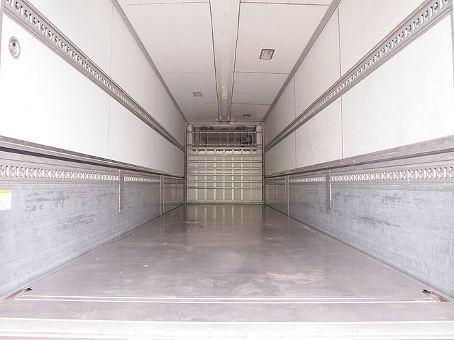 いすゞ ギガ 冷凍ウイング 大型 PJ-CYY51V5 年式 H16[写真16]