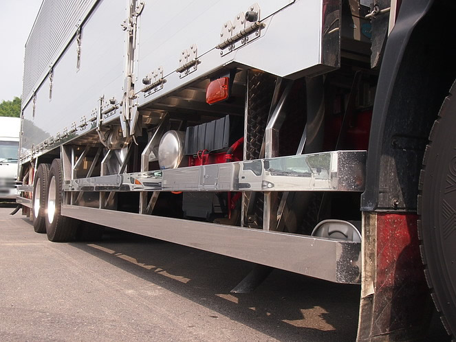 いすゞ  冷凍ウイング 大型 PDG-CYL52V8 年式 H21[写真08]