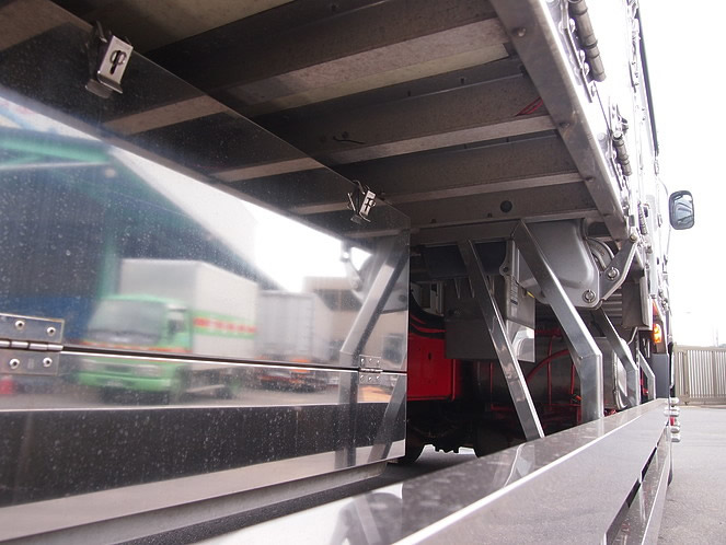 いすゞ  冷凍ウイング 大型 PDG-CYL52V8 年式 H21[写真33]