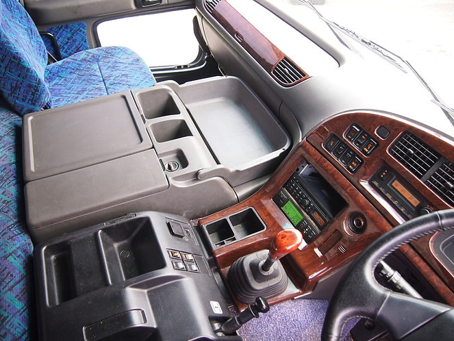 いすゞ  冷凍ウイング 大型 PDG-CYL52V8 年式 H21[写真19]