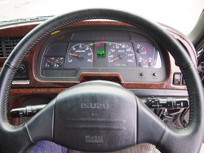 いすゞ  冷凍ウイング 大型 PDG-CYL52V8 年式 H21[写真29]