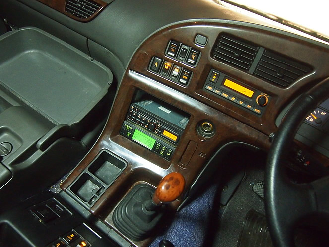 いすゞ  冷凍ウイング 大型 PDG-CYL52V8 年式 H21[写真20]