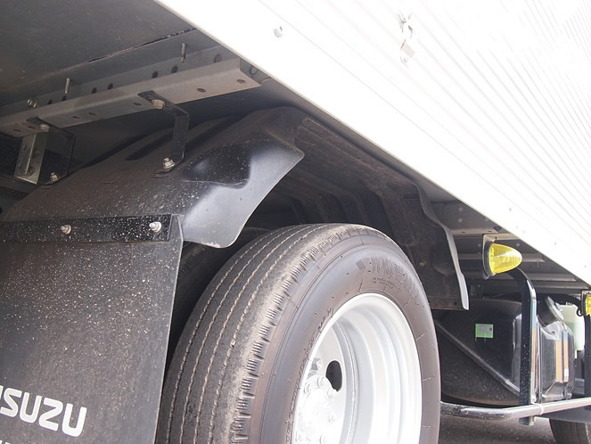 いすゞ エルフ バン車 小型 BKG-NMR85AN 年式 H23[写真29]