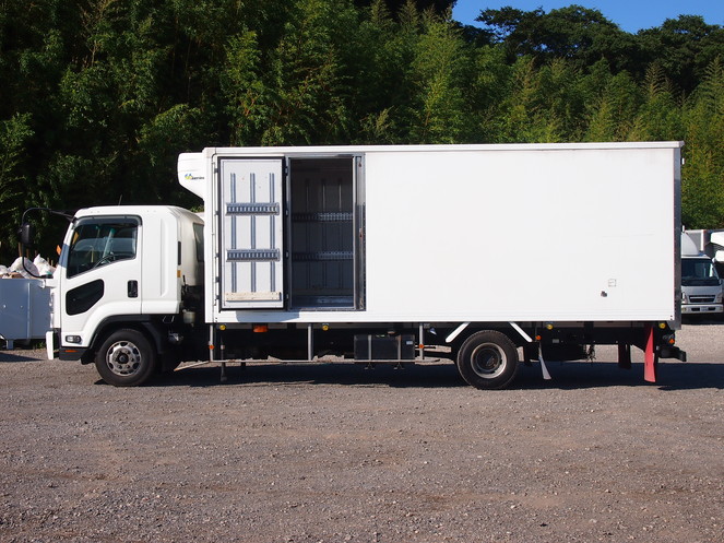 いすゞ フォワード 冷凍バン 中型 PDG-FRR34S2 年式 H20[写真08]