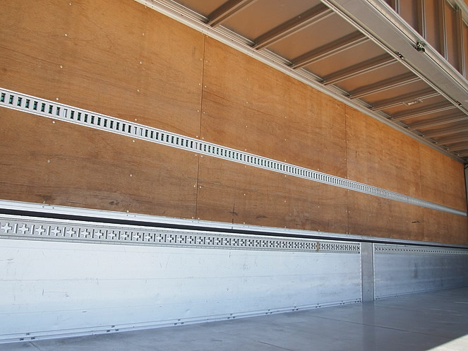 UDトラックス クオン ウイング車 大型 PKG-CG4ZA 年式 H19[写真14]