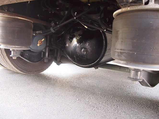 いすゞ  ウイング車 大型 PJ-CYJ51W6 年式 H18[写真38]