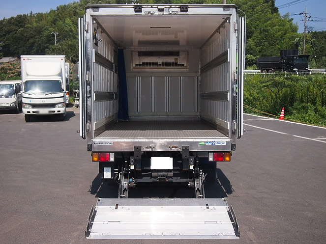 いすゞ エルフ 冷凍バン 小型 BKG-NPR85AN 年式 H22[写真16]