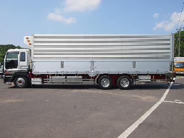 いすゞ ギガ 冷凍ウイング 大型 PJ-CYY51V5 年式 H16 [写真07]