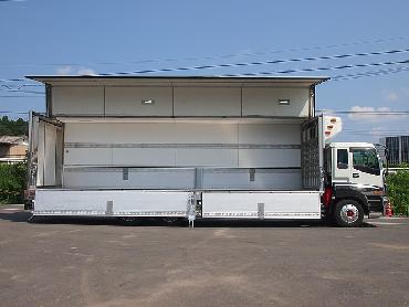 いすゞ ギガ 冷凍ウイング 大型 PJ-CYY51V5 年式 H16 [写真08]