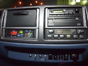 日野 レンジャー 冷凍バン 中型 BDG-FD8JLWA 年式 H20 [写真20]