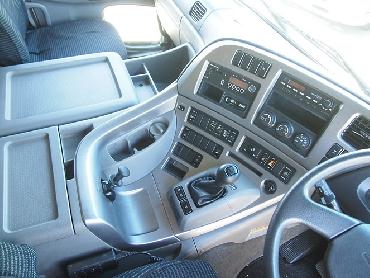 UDトラックス クオン ウイング車 大型 PKG-CG4ZA 年式 H19 [写真20]