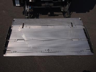 いすゞ エルフ 冷凍バン 小型 BKG-NPR85AN 年式 H22 [写真14]