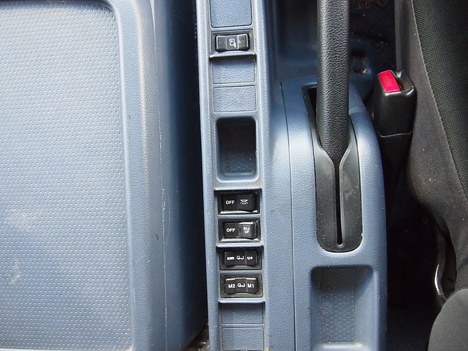 日野 レンジャー 平ボディ 中型 BDG-FD8JLWG 年式 H19[写真23]