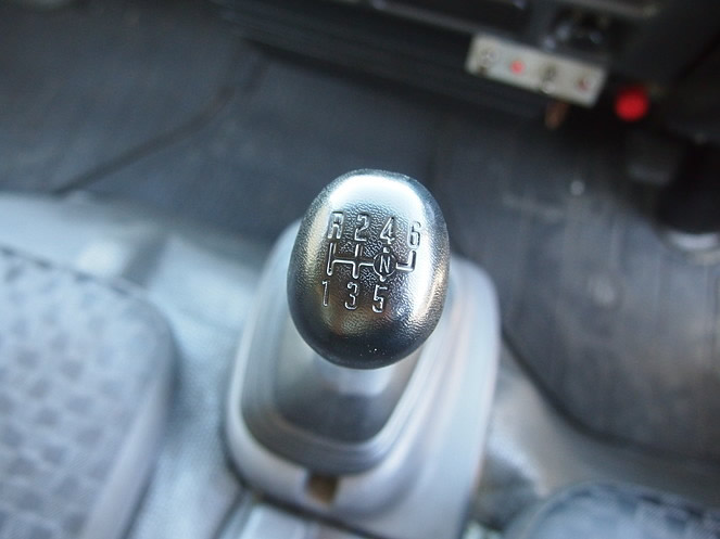 いすゞ エルフ ウイング車 小型 PA-NPR81N 年式 H17[写真21]