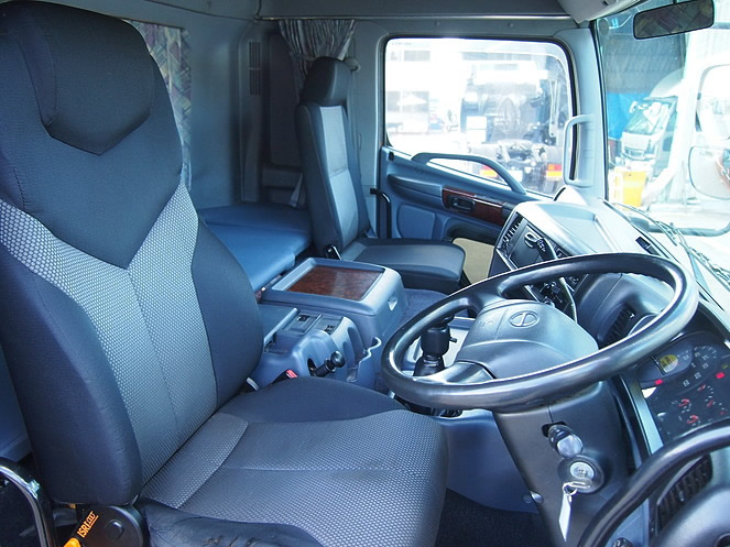 日野 グランドプロフィア トラクタ 大型 KS-SS1EKJA 年式 H17[写真24]