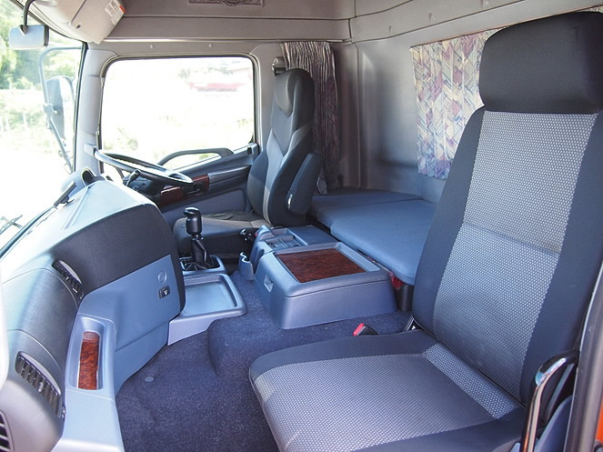 日野 グランドプロフィア トラクタ 大型 KS-SS1EKJA 年式 H17[写真31]