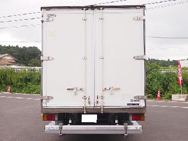 いすゞ エルフ 冷凍バン 小型 PB-NPR81AN 年式 H18 [写真10]