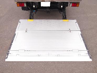 いすゞ エルフ 冷凍バン 小型 PB-NPR81AN 年式 H18 [写真11]