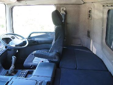 三菱ふそう スーパーグレート ウイング車 大型 KL-FU54JUZ 年式 H14 [写真21]