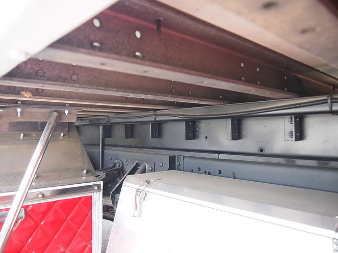 いすゞ フォワード 冷凍ウイング 中型 KK-FRR35L4 年式 H15[写真43]