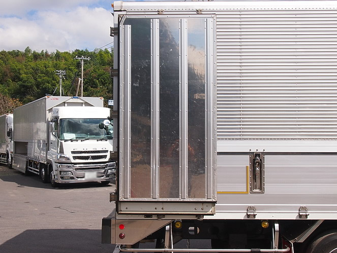 いすゞ フォワード 冷凍ウイング 中型 KK-FRR35L4 年式 H15[写真11]