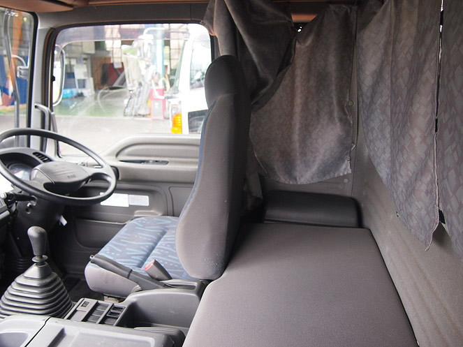 いすゞ フォワード 冷凍ウイング 中型 KK-FRR35L4 年式 H15[写真27]