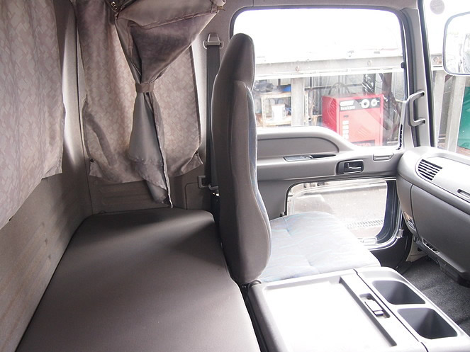 いすゞ フォワード 冷凍ウイング 中型 KK-FRR35L4 年式 H15[写真30]