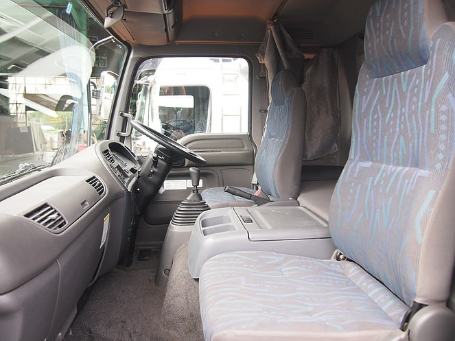 いすゞ フォワード 冷凍ウイング 中型 KK-FRR35L4 年式 H15[写真31]