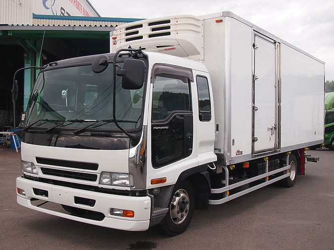 いすゞ フォワード 冷凍バン 中型 PA-FRR34L4 年式 H18[写真04]
