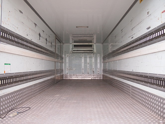 いすゞ フォワード 冷凍バン 中型 PA-FRR34L4 年式 H18[写真16]