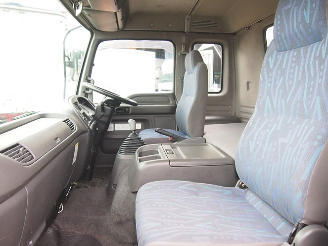 いすゞ フォワード 冷凍バン 中型 PA-FRR34L4 年式 H18[写真25]