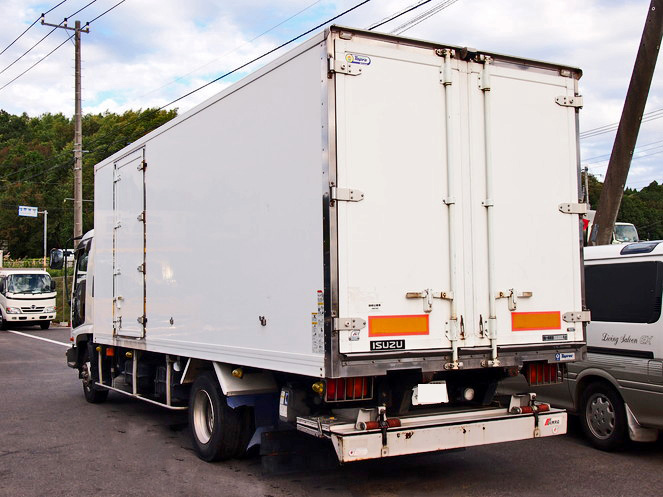 いすゞ フォワード 冷凍バン 中型 ADG-FRR90J3S 年式 H17[写真03]