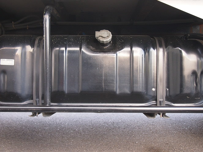 いすゞ エルフ ウイング車 小型 KK-NKR71LV 年式 H11[写真28]